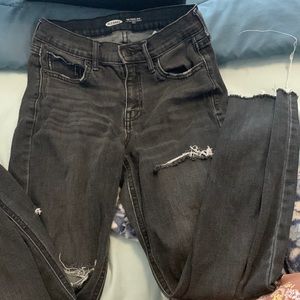 black distressed jeans